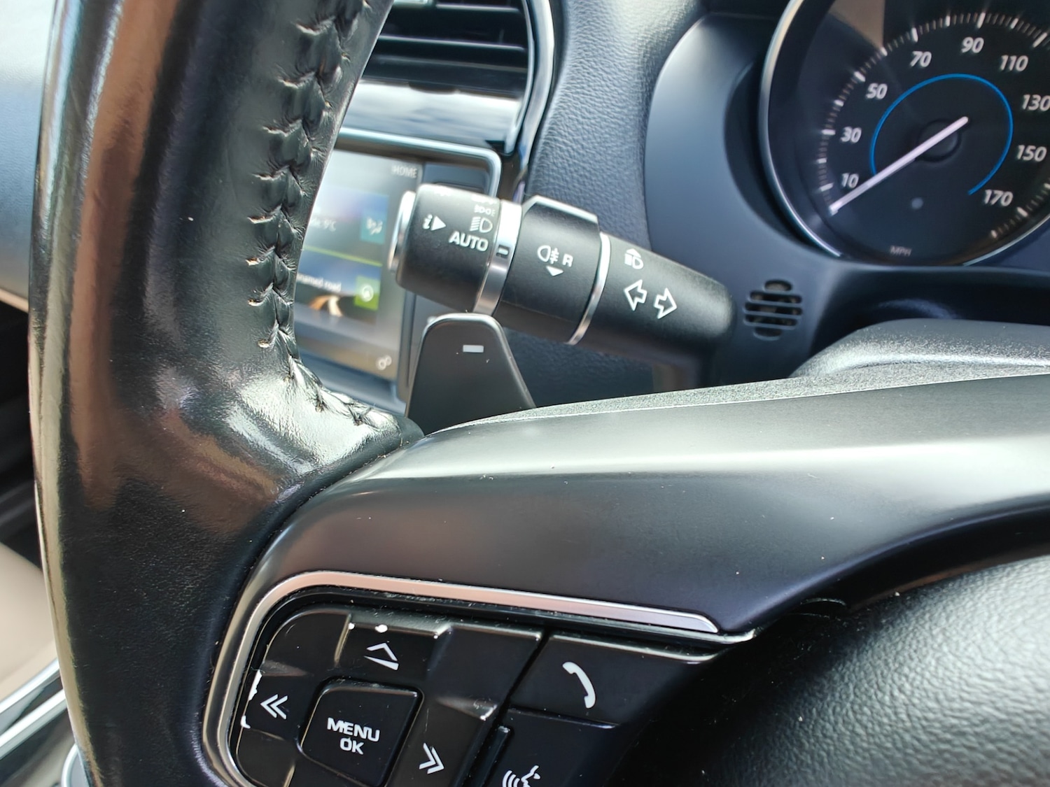 Used Jaguar XE 2016 for sale - 76583442: Photo 75