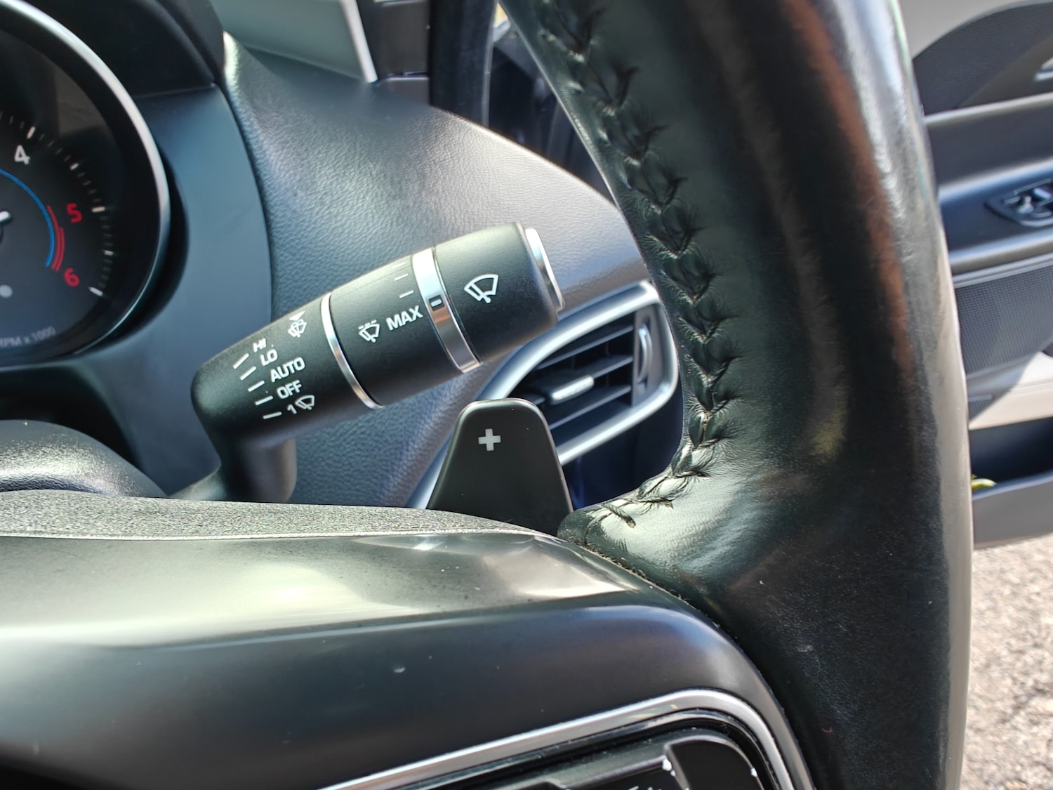 Used Jaguar XE 2016 for sale - 76583442: Photo 76