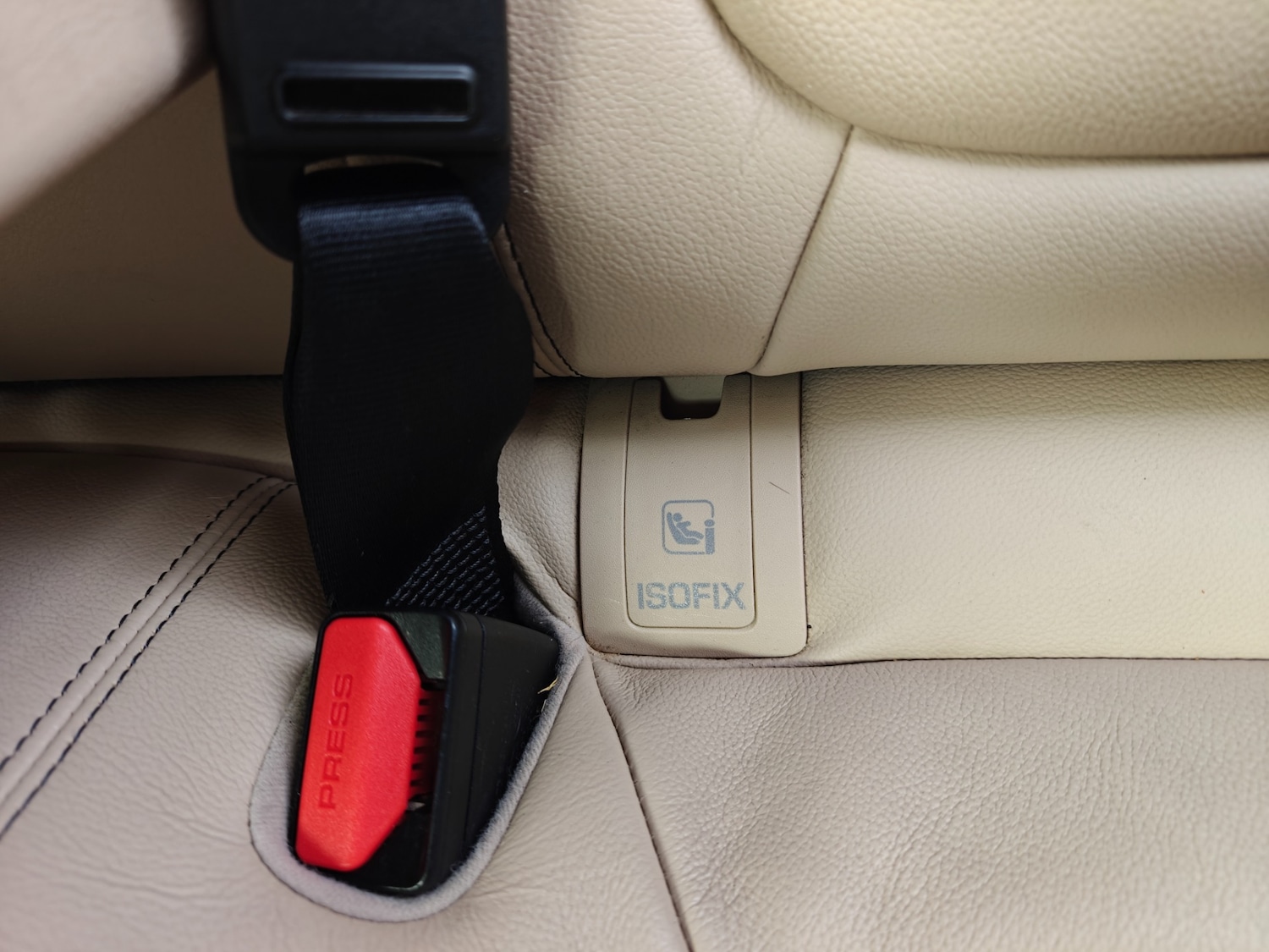 Used Jaguar XE 2016 for sale - 76583442: Photo 83