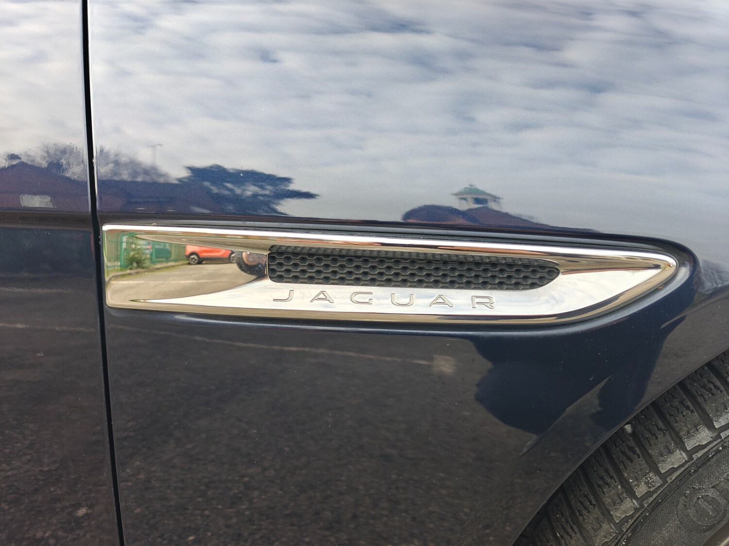 Used Jaguar XE 2016 for sale - 76583442: Photo 85