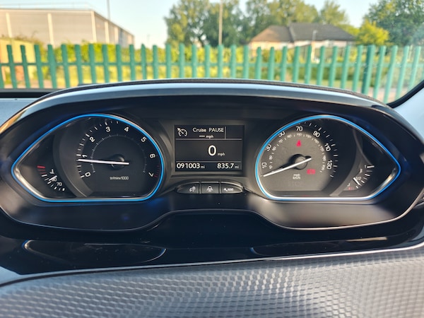 Used Peugeot 2008 2014 for sale - 75022230: Photo 38