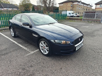 Used Jaguar XE 2016 for sale - 77318705: Photo