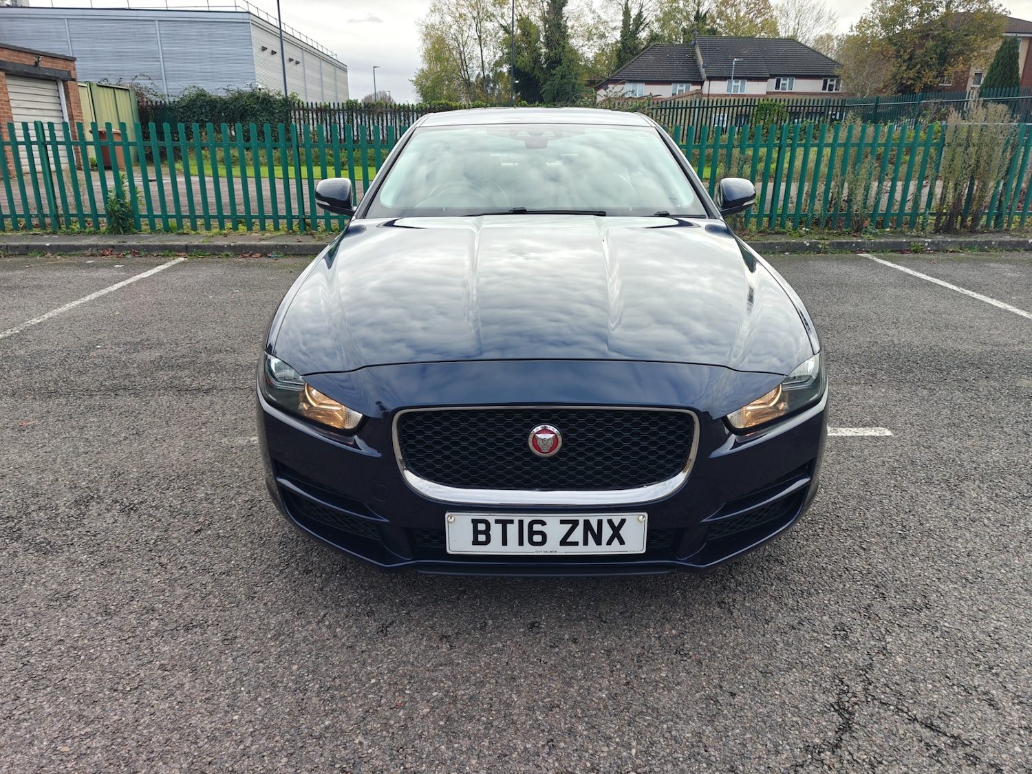 Used Jaguar XE 2016 for sale - 77318705: Photo 2