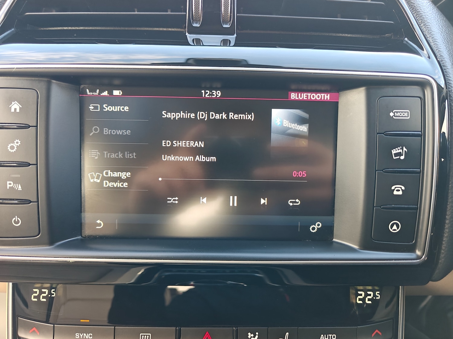 Used Jaguar XE 2016 for sale - 77318705: Photo 44