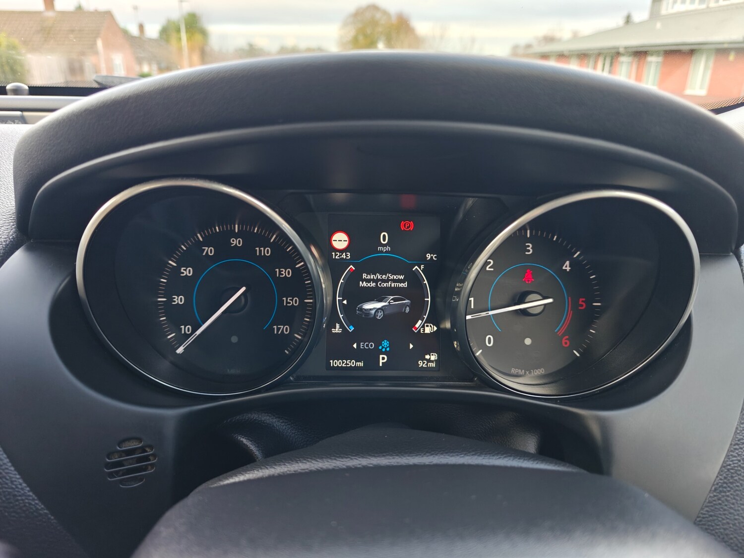 Used Jaguar XE 2016 for sale - 77318705: Photo 62