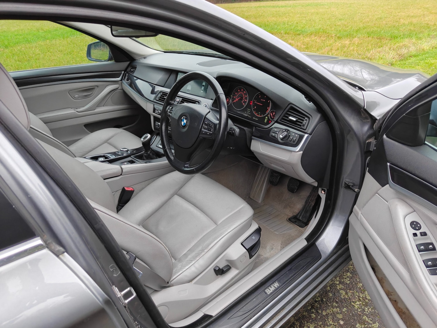 Used BMW 5 Series 2011 for sale - 77012960: Photo 31