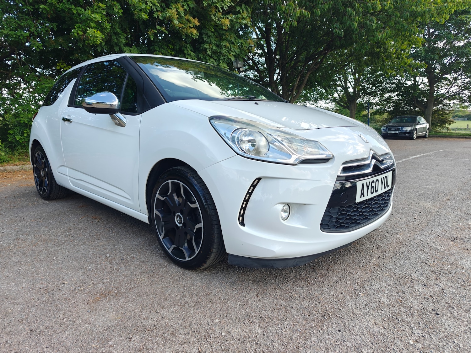 Used Citroen DS3 2010 for sale - 76831223: Photo 19