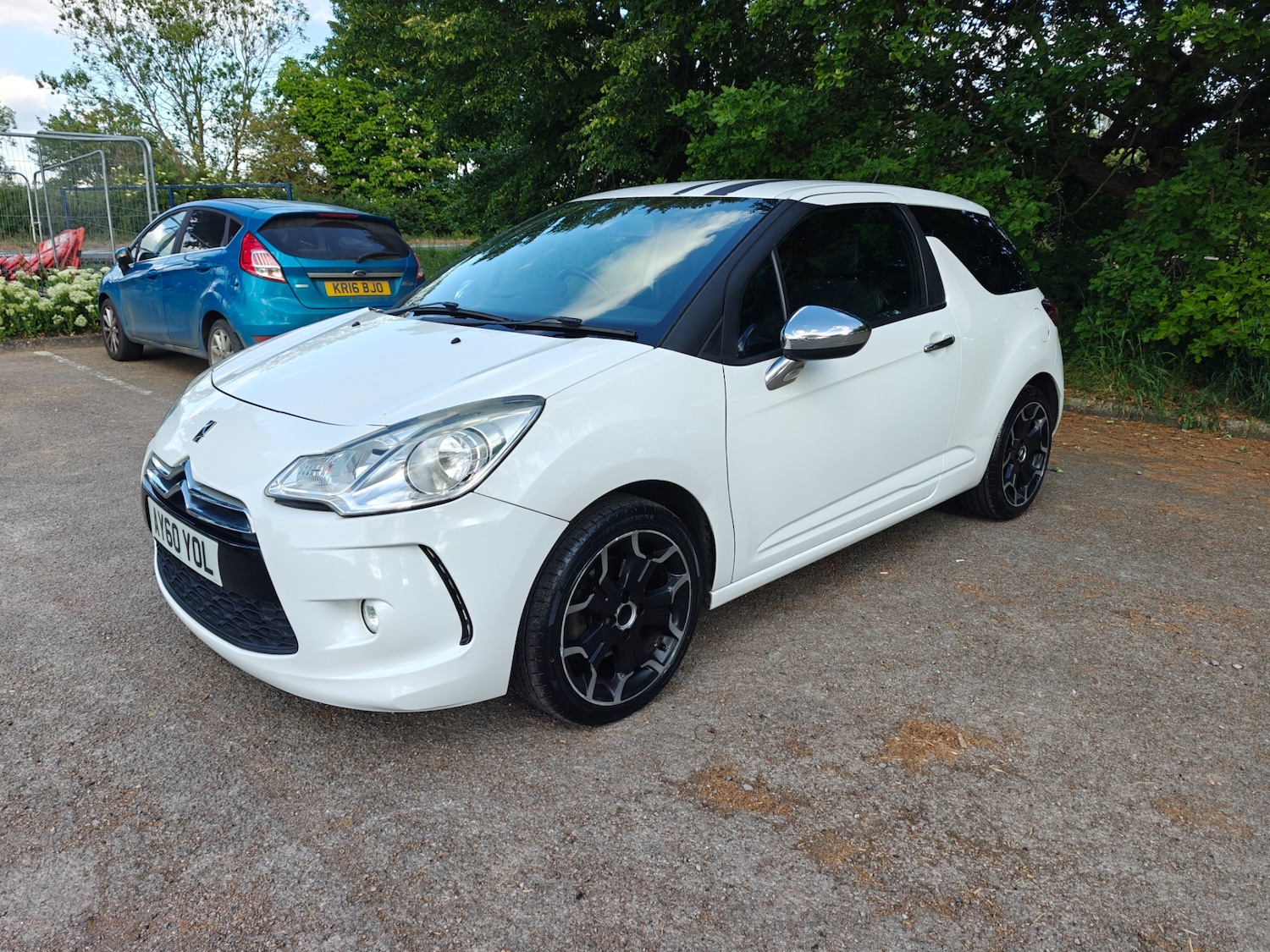 Used Citroen DS3 2010 for sale - 76831223: Photo 3