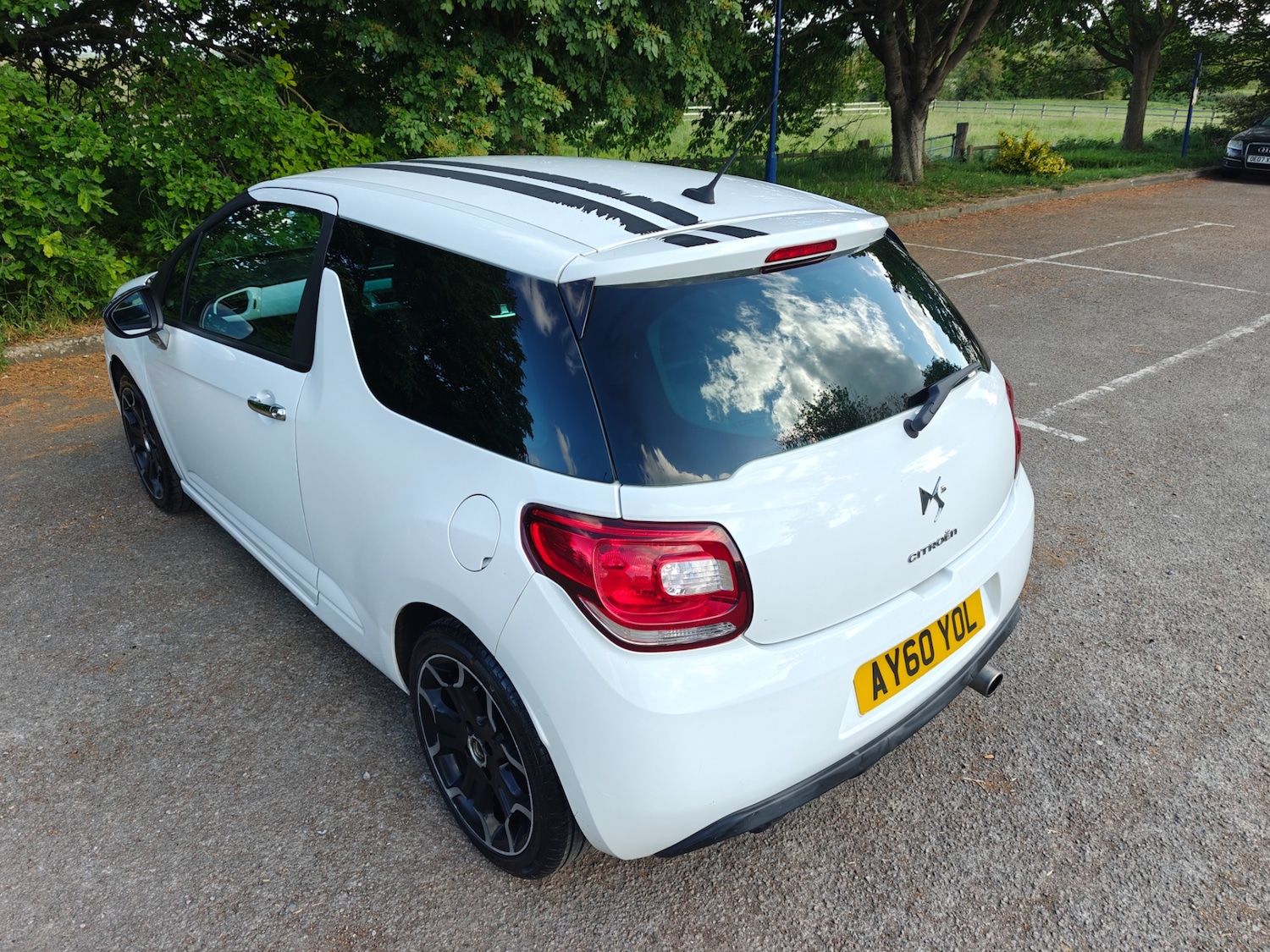 Used Citroen DS3 2010 for sale - 76831223: Photo 34