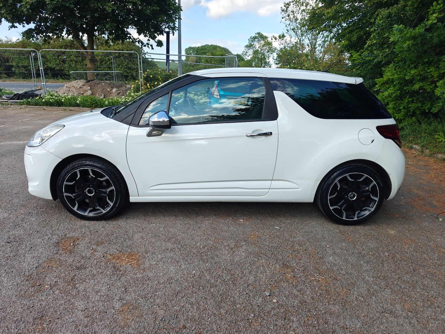 Used Citroen DS3 2010 for sale - 76831223: Photo 54