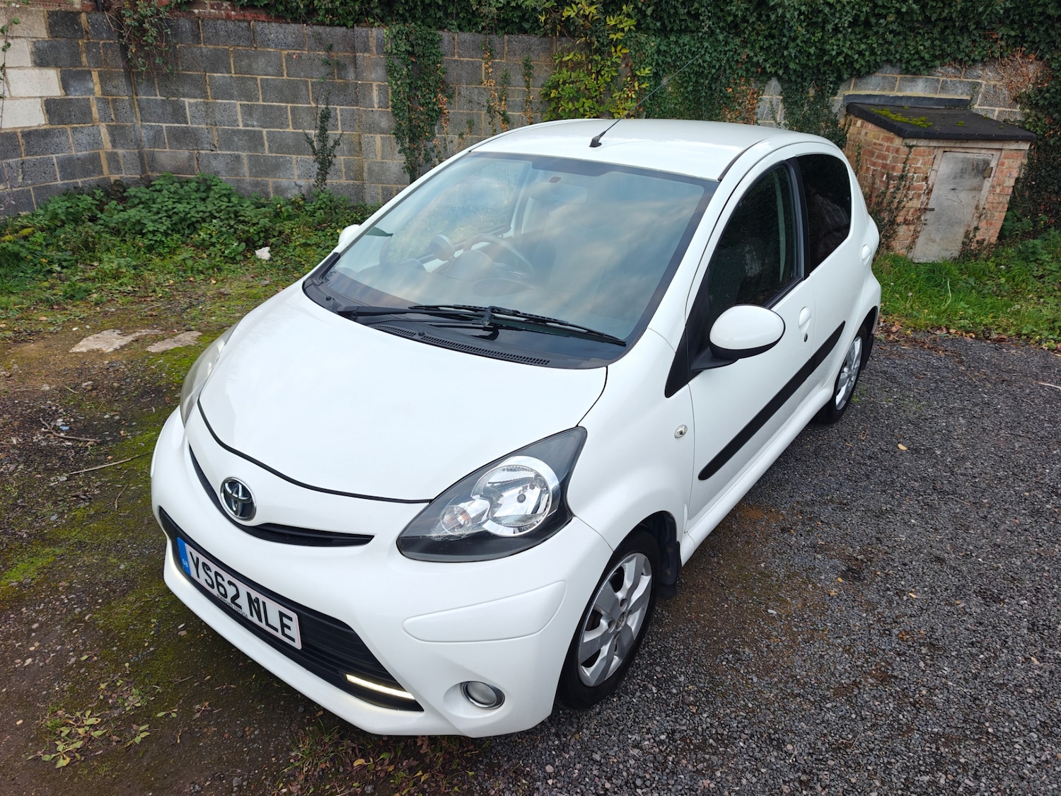Used Toyota AYGO 2013 for sale - 76470886: Photo 15