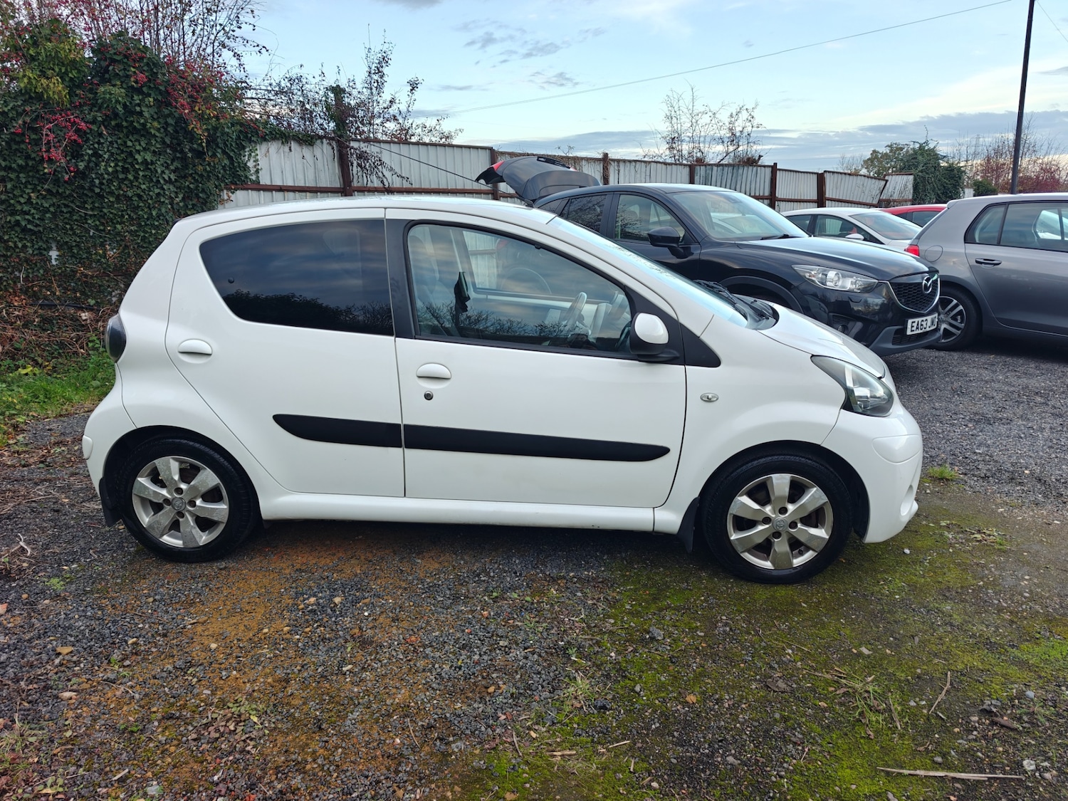 Used Toyota AYGO 2013 for sale - 76470886: Photo 18
