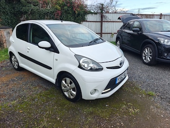 Used Toyota AYGO 2013 for sale - 76470886: Photo
