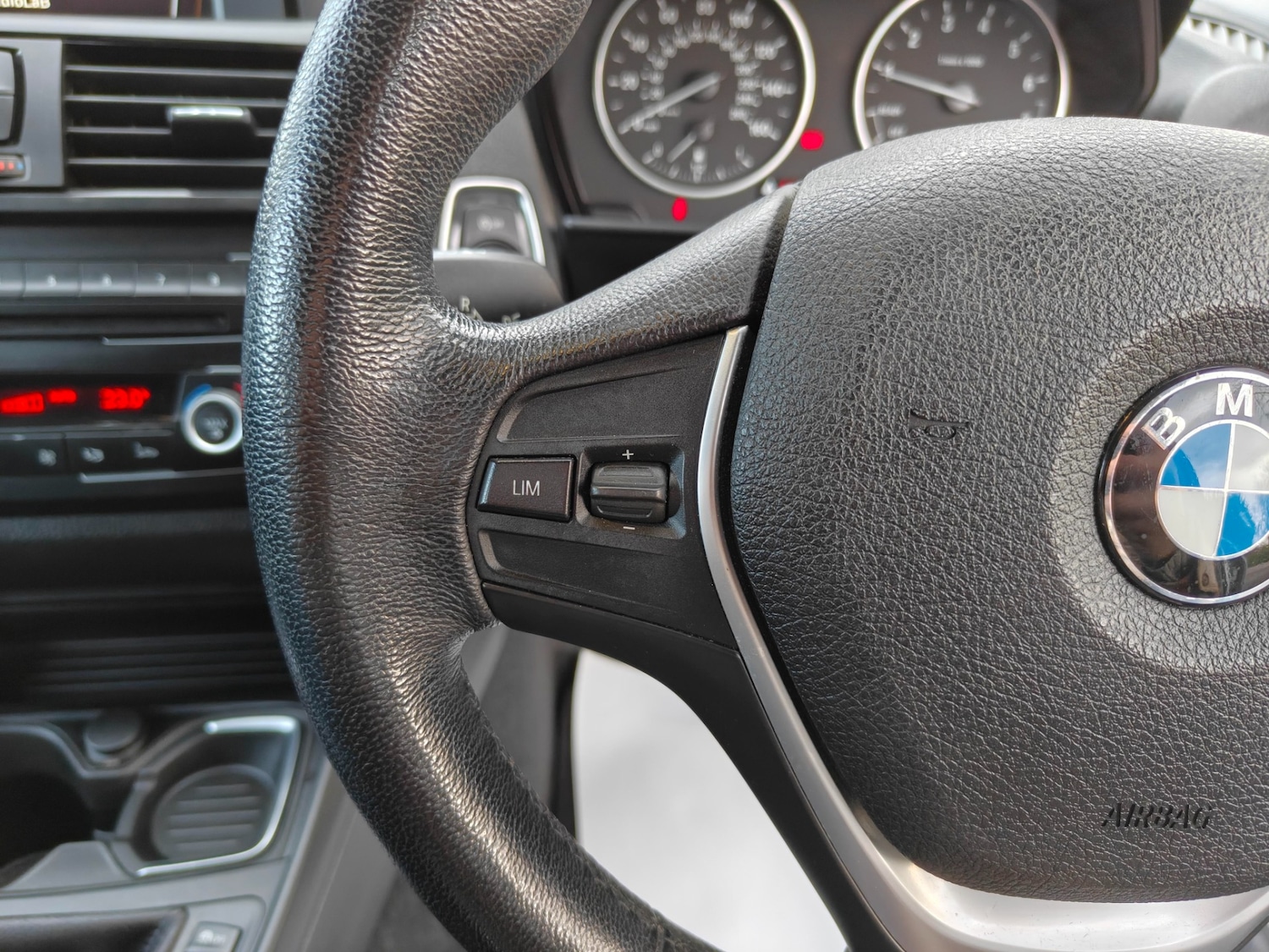 Used BMW 1 Series 2011 for sale - 77573108: Photo 63