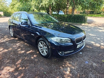Used BMW 5 Series 2011 for sale - 75525400: Photo