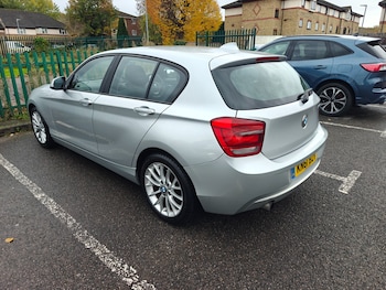 Used BMW 1 Series 2011 for sale - 76438210: Photo