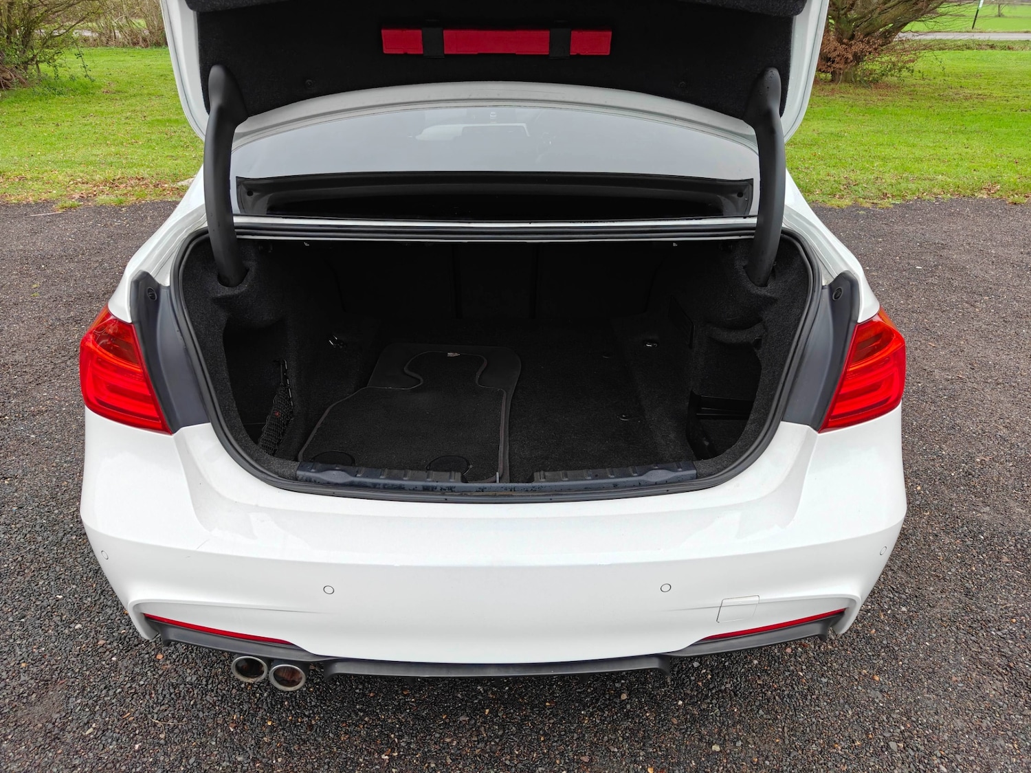 Used BMW 3 Series 2014 for sale - 76687531: Photo 54