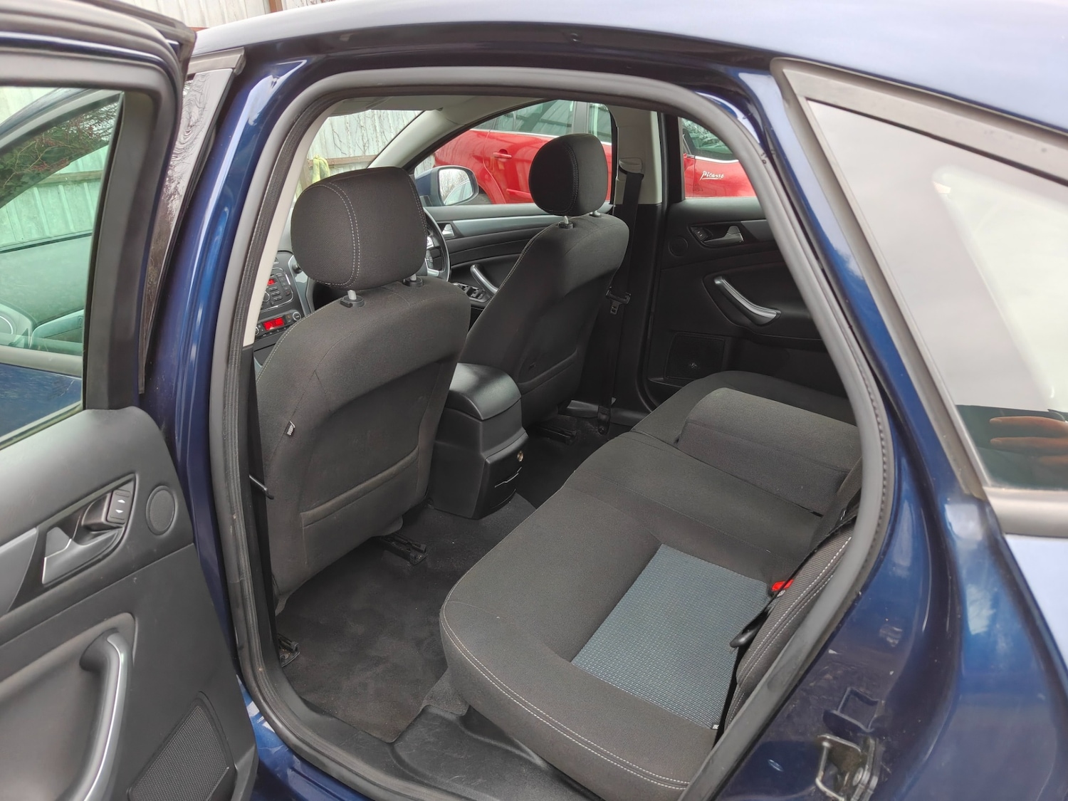 Used Ford Mondeo 2012 for sale - 77165116: Photo 35