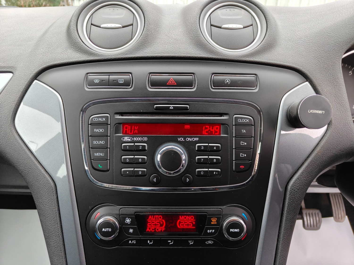 Used Ford Mondeo 2012 for sale - 77165116: Photo 39