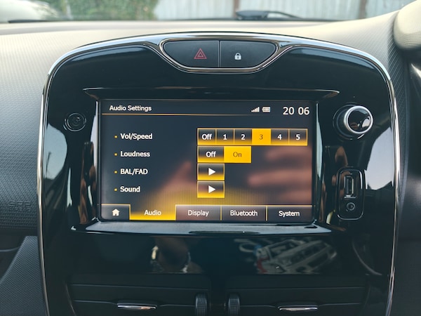 Used Renault Clio 2014 for sale - 75429015: Photo 47