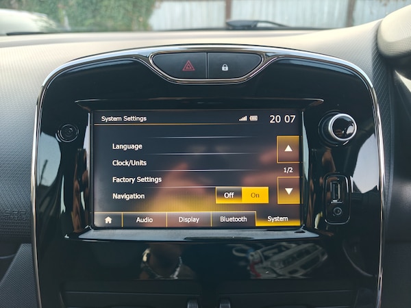 Used Renault Clio 2014 for sale - 75429015: Photo 48
