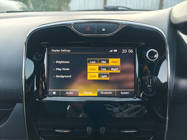 Used Renault Clio 2014 for sale - 75429015: Photo 50