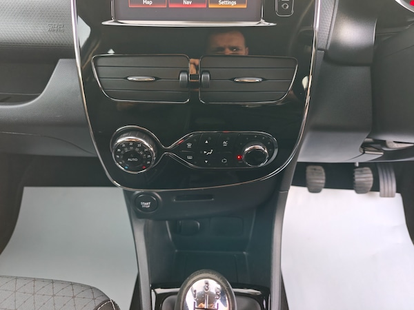 Used Renault Clio 2014 for sale - 75429015: Photo 65