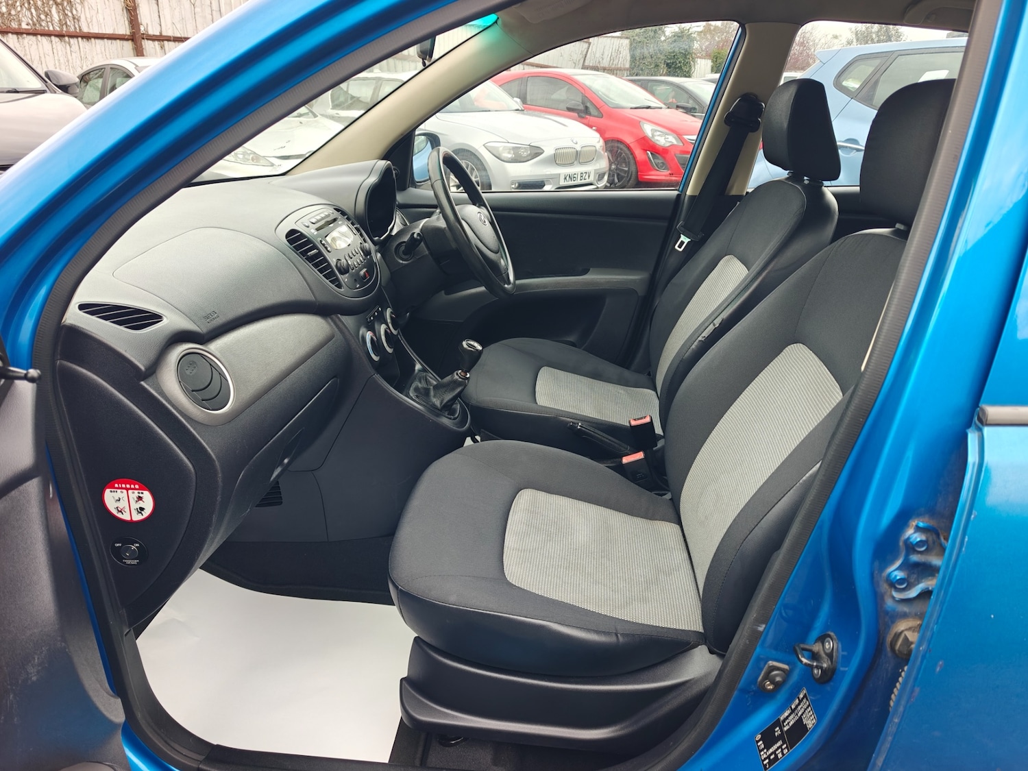 Used Hyundai i10 2010 for sale - 76544379: Photo 11