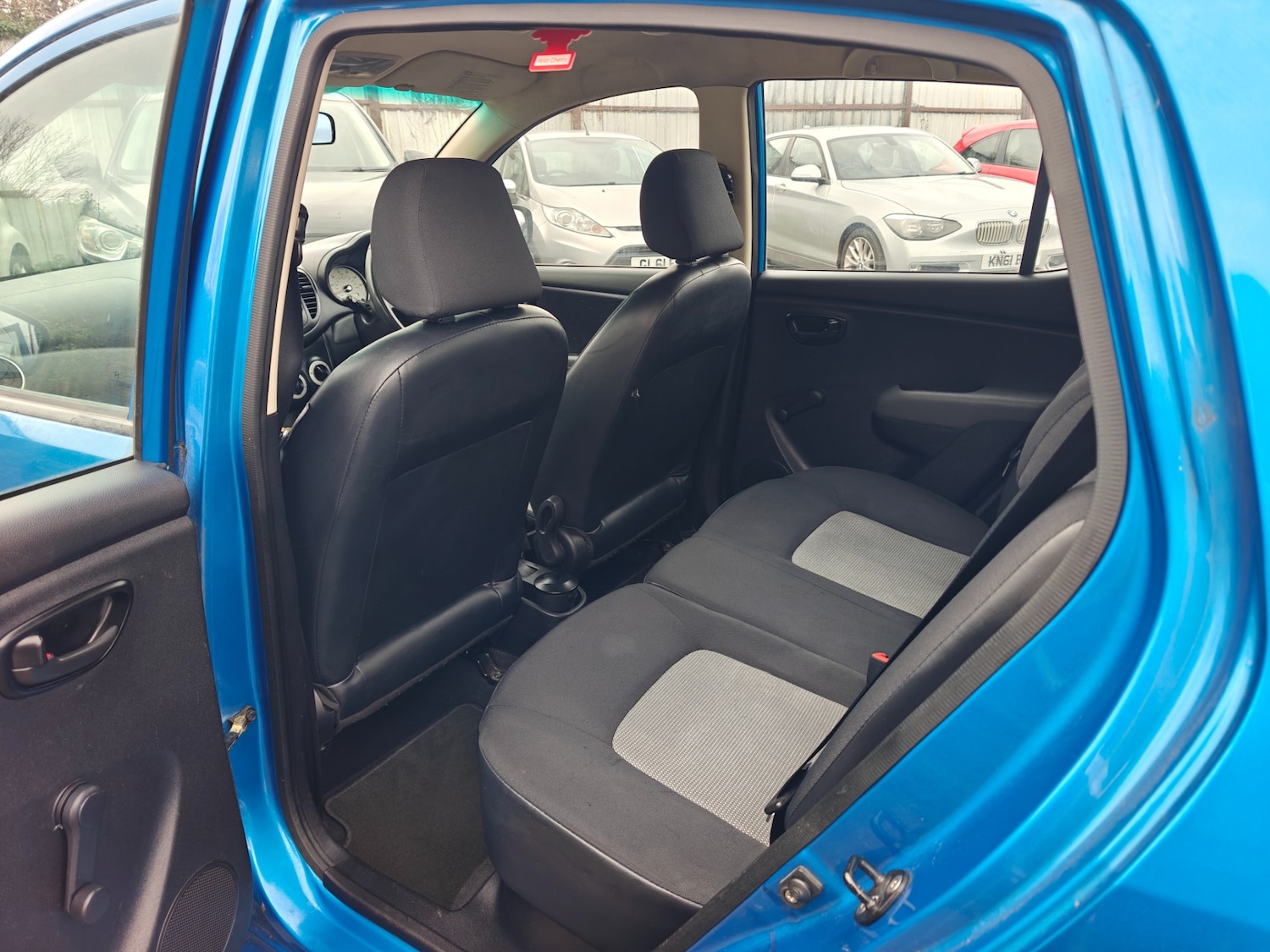 Used Hyundai i10 2010 for sale - 76544379: Photo 36