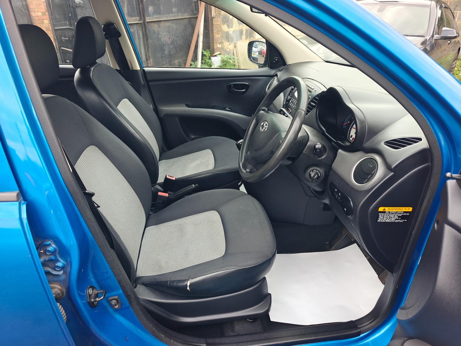 Used Hyundai i10 2010 for sale - 76544379: Photo 7