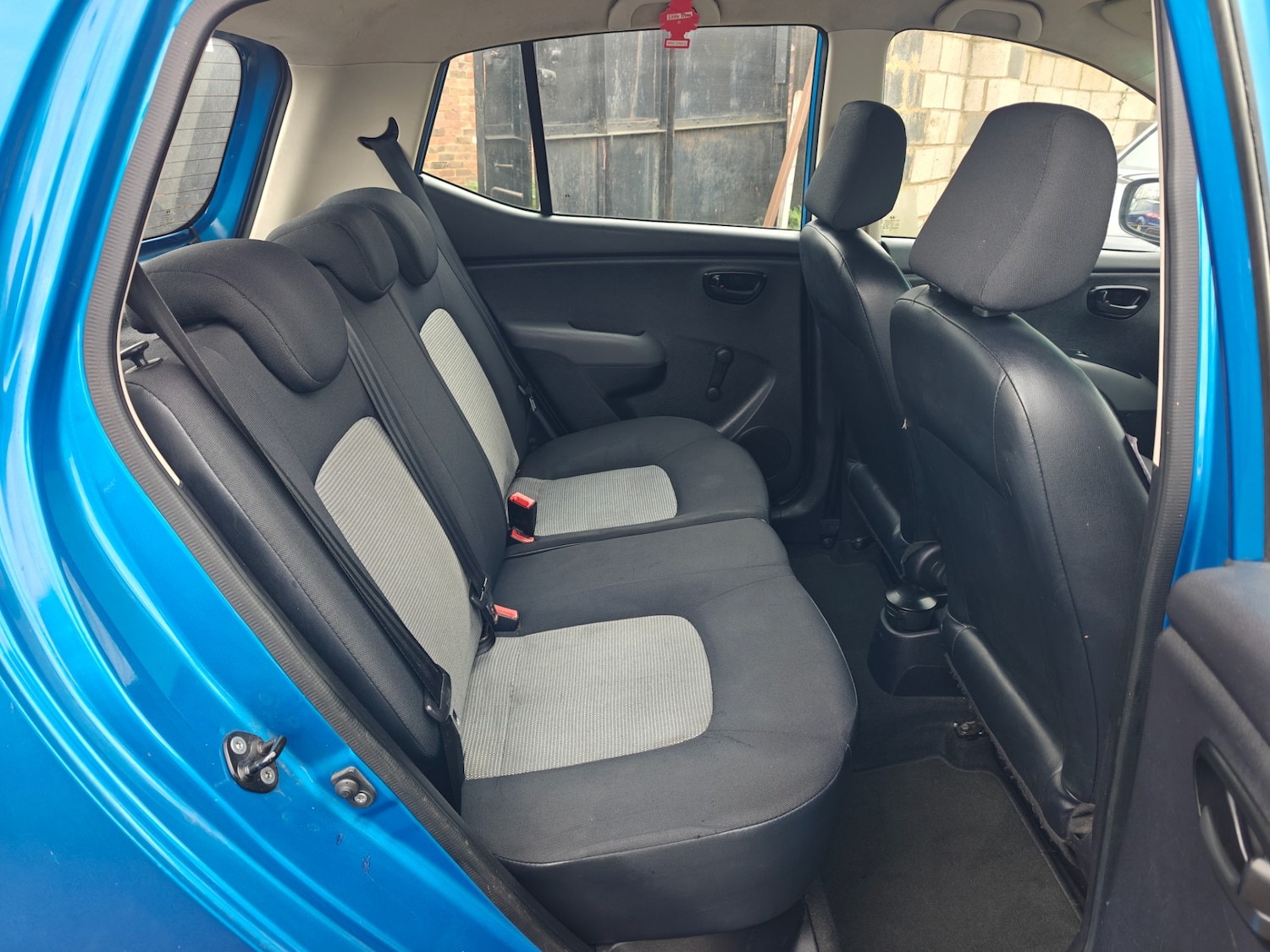 Used Hyundai i10 2010 for sale - 76544379: Photo 8