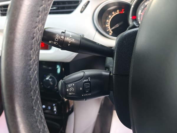 Used Citroen DS3 2010 for sale - 74736501: Photo 38
