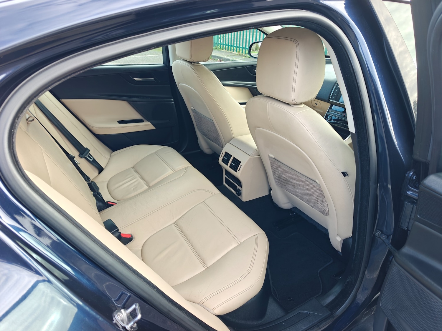 Used Jaguar XE 2016 for sale - 77630750: Photo 26