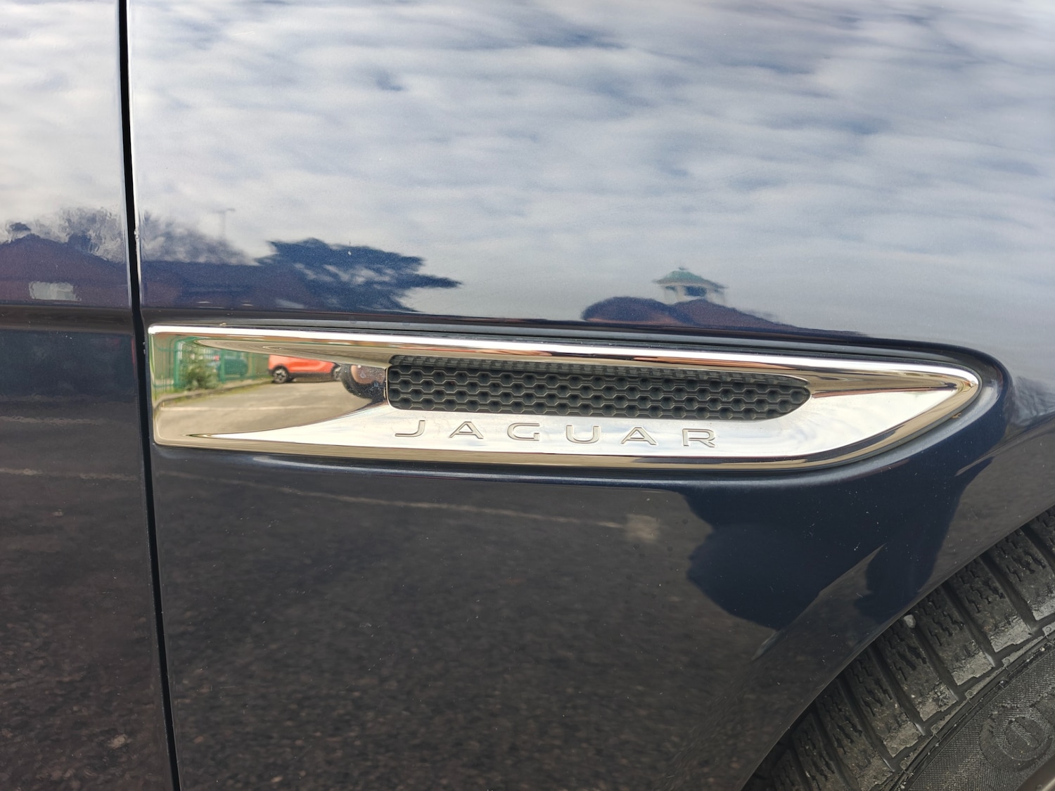 Used Jaguar XE 2016 for sale - 77630750: Photo 93