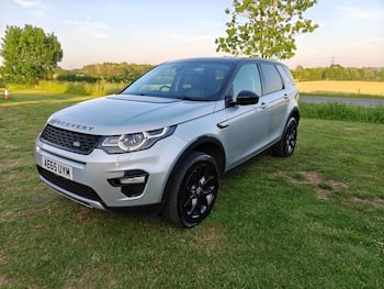 Used Land Rover Discovery Sport 2015 for sale - 79734961: Photo