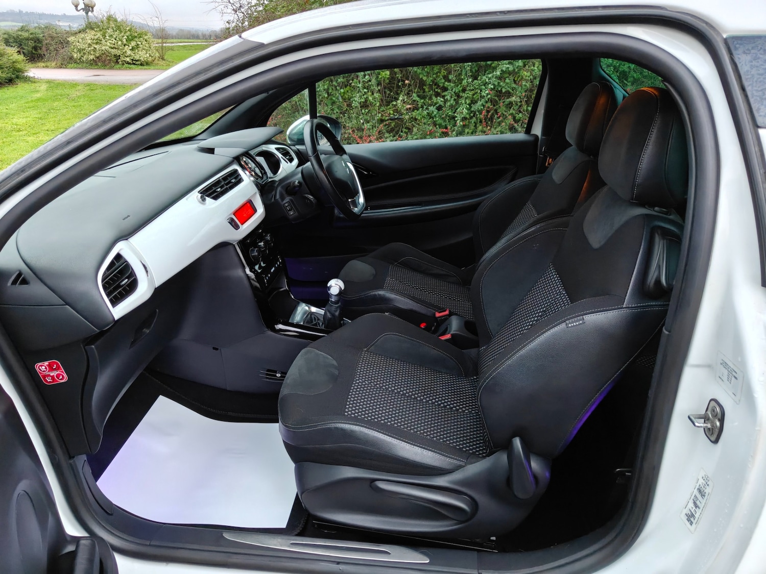 Used Citroen DS3 2010 for sale - 78060668: Photo 11