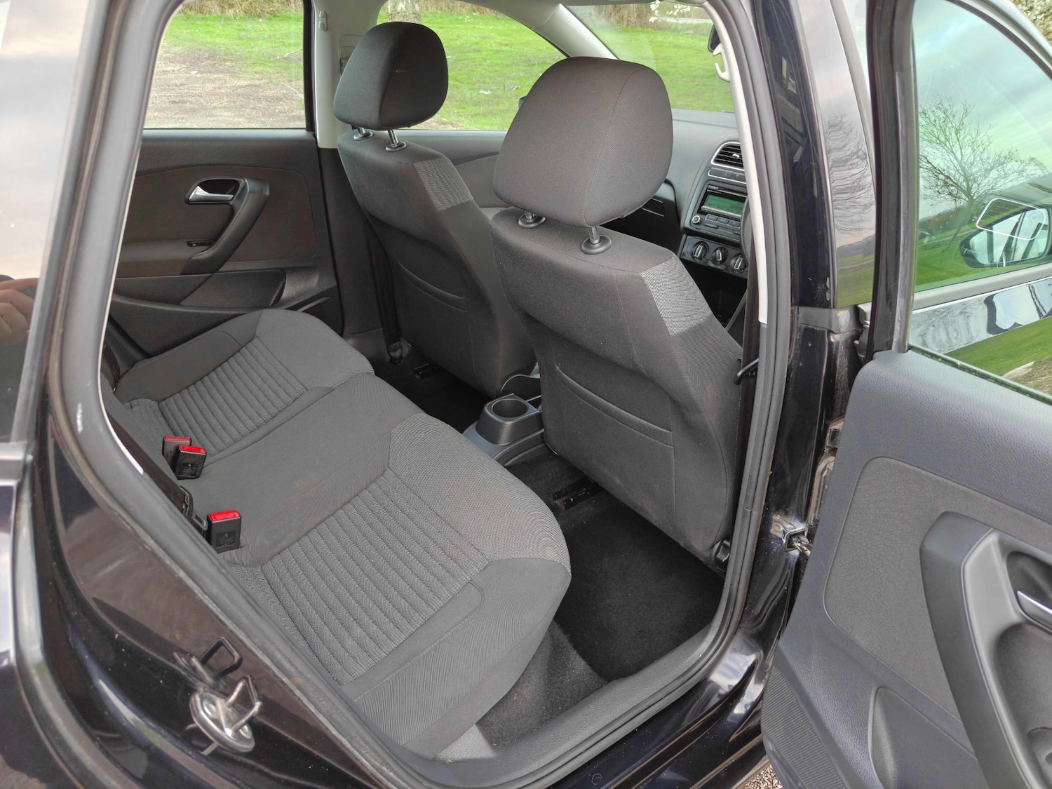 Used Volkswagen Polo 2010 for sale - 77733592: Photo 40