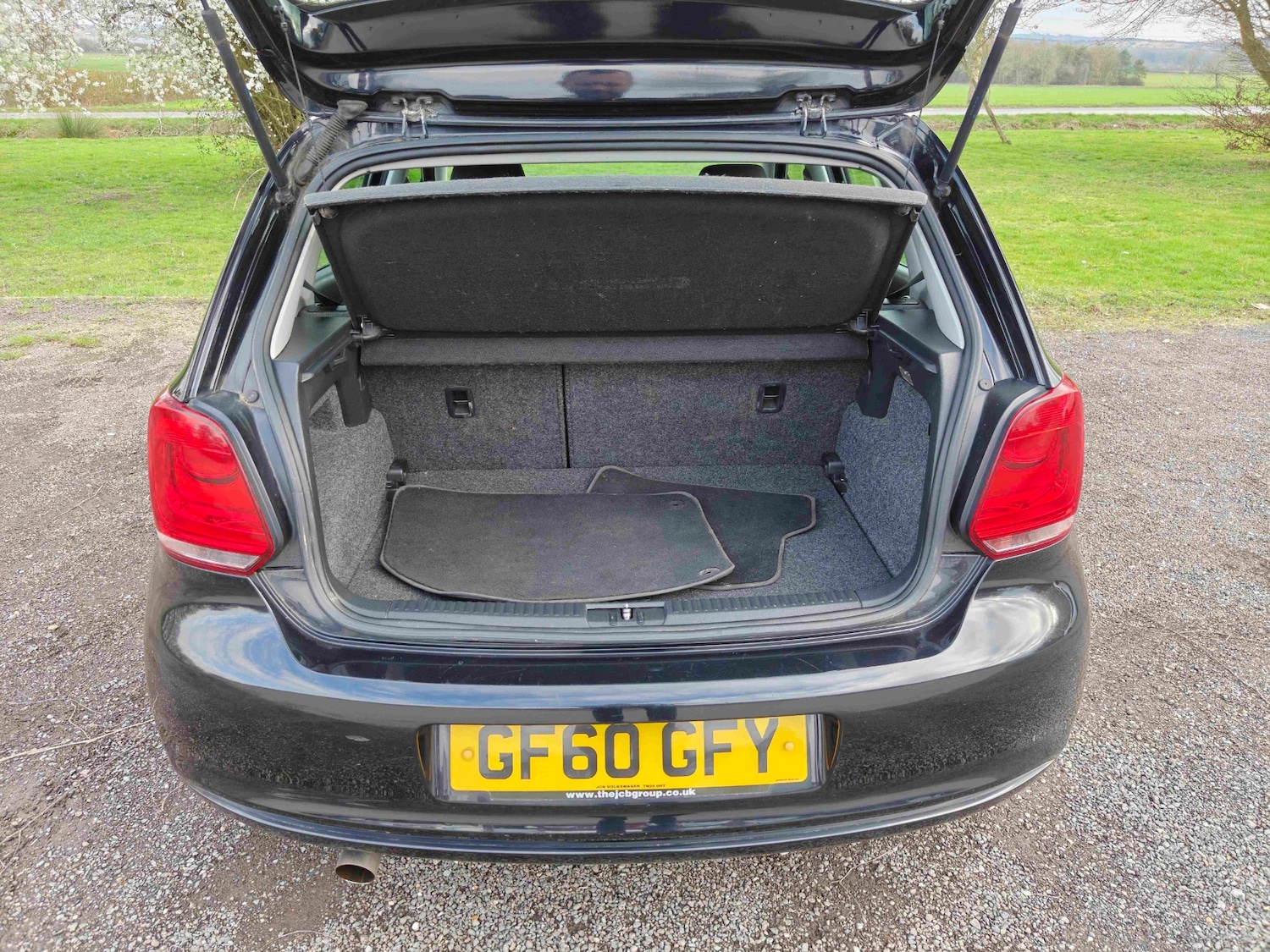 Used Volkswagen Polo 2010 for sale - 77733592: Photo 6