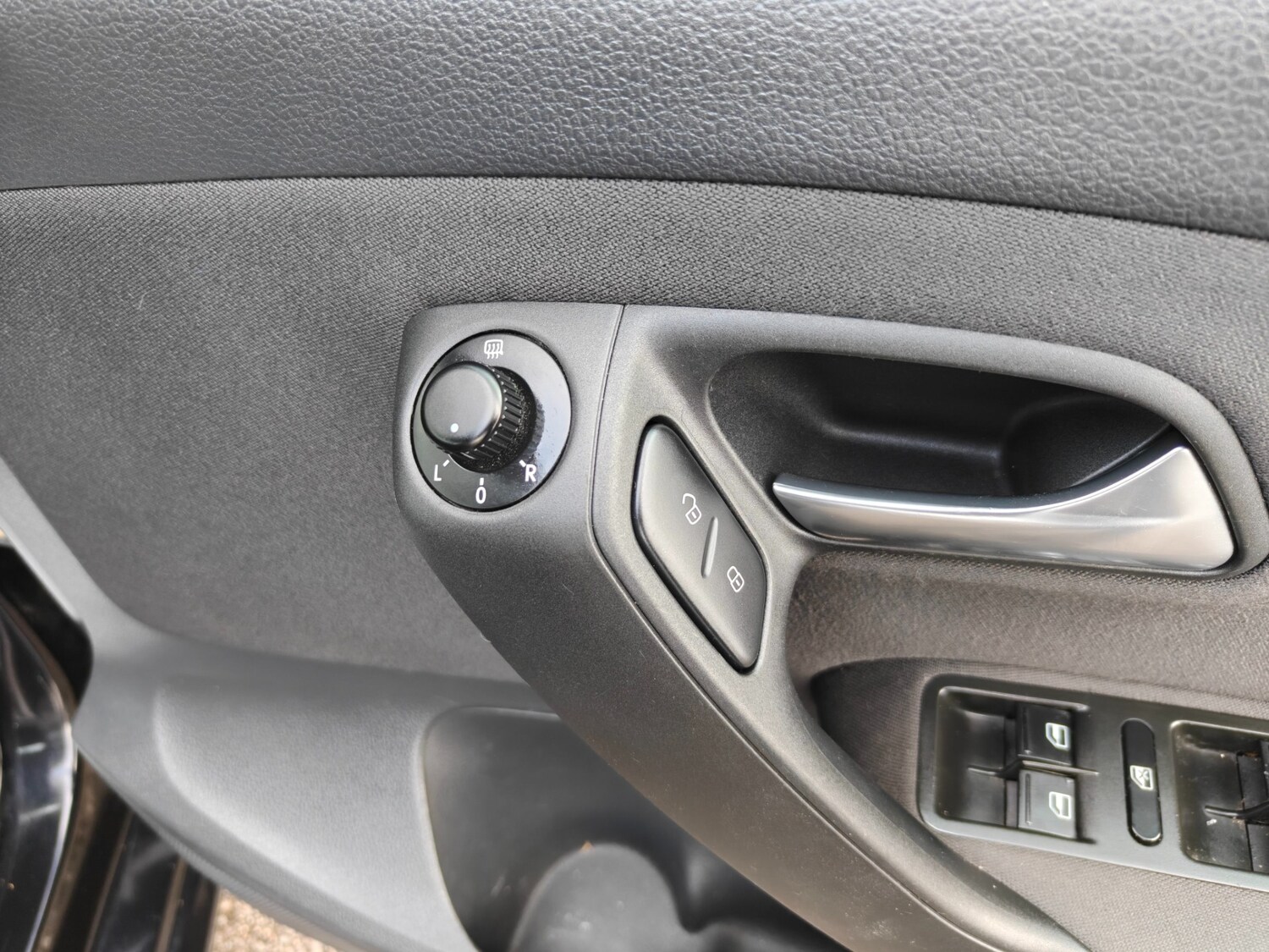 Used Volkswagen Polo 2010 for sale - 77733592: Photo 71