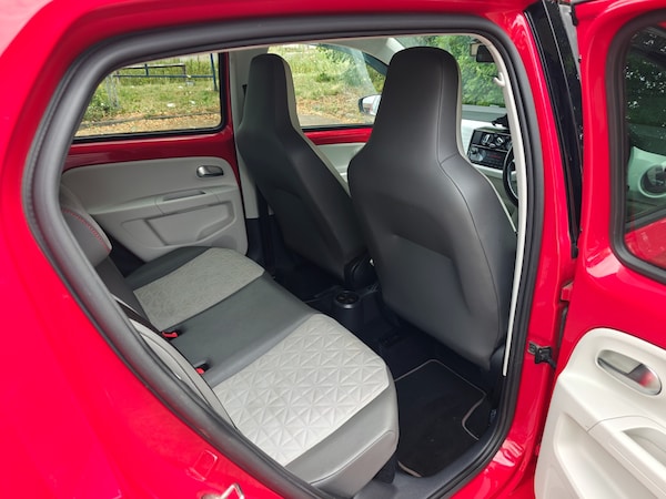 Used Volkswagen up! 2018 for sale - 73231025: Photo 25
