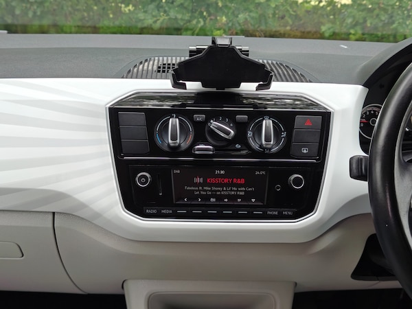 Used Volkswagen up! 2018 for sale - 73231025: Photo 28