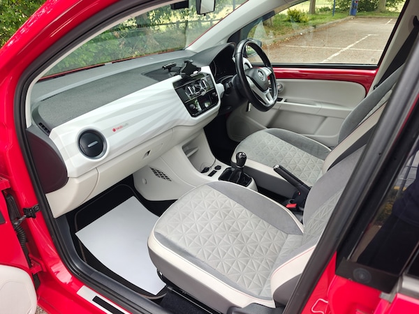 Used Volkswagen up! 2018 for sale - 73231025: Photo 29