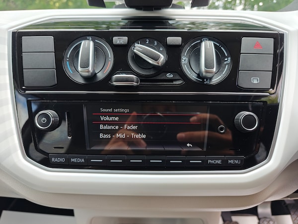 Used Volkswagen up! 2018 for sale - 73231025: Photo 34