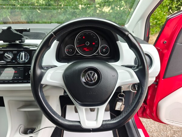 Used Volkswagen up! 2018 for sale - 73231025: Photo 48