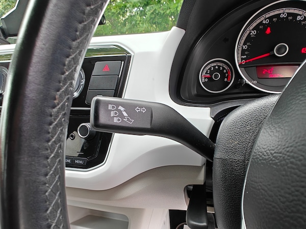 Used Volkswagen up! 2018 for sale - 73231025: Photo 49