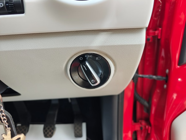 Used Volkswagen up! 2018 for sale - 73231025: Photo 54