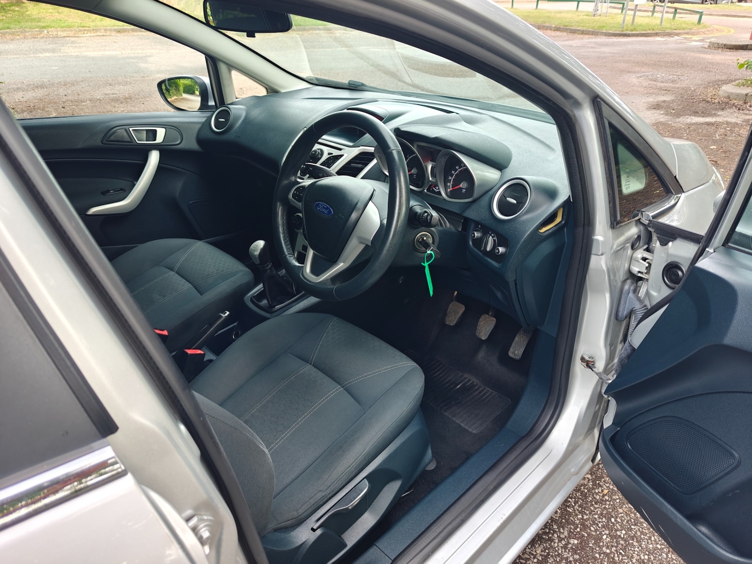 Used Ford Fiesta 2011 for sale - 76848568: Photo 31