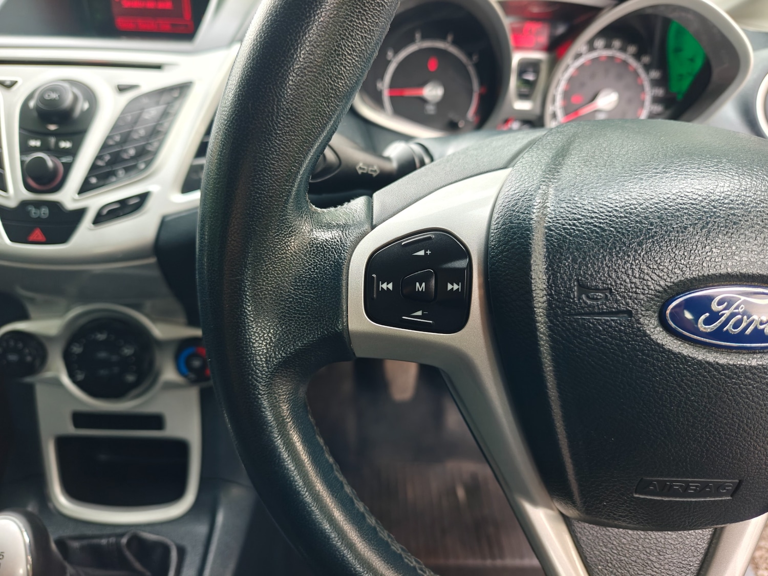 Used Ford Fiesta 2011 for sale - 76848568: Photo 53