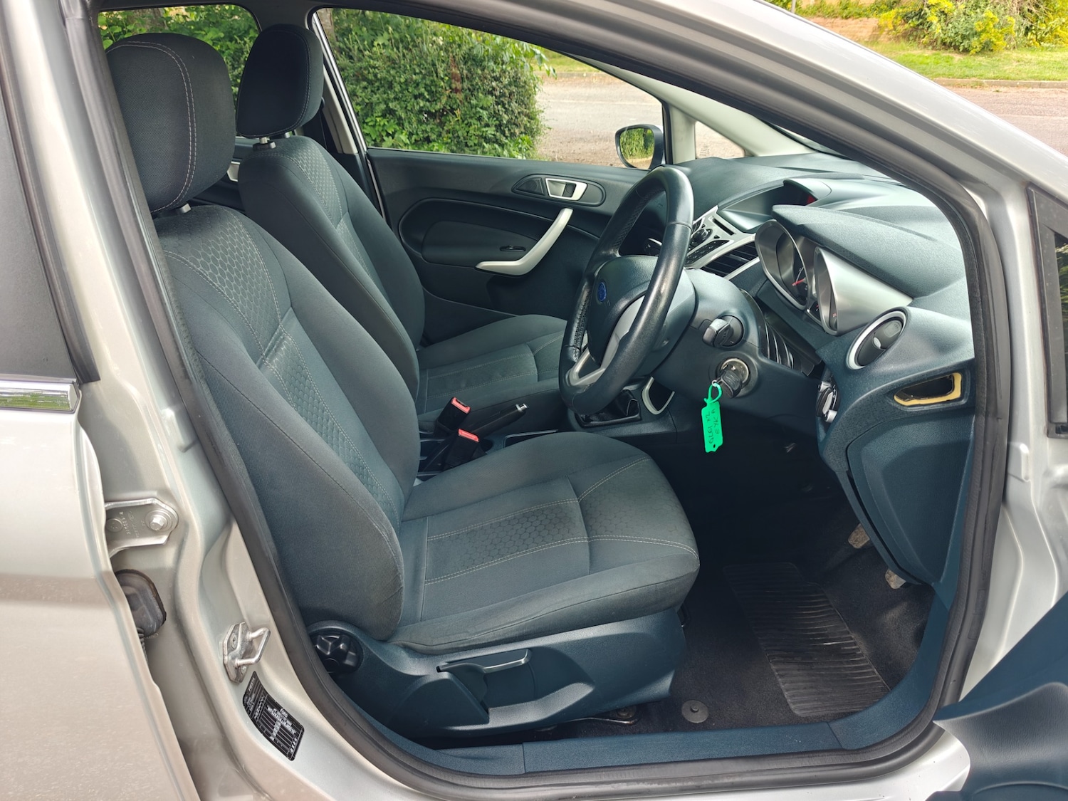 Used Ford Fiesta 2011 for sale - 76848568: Photo 7