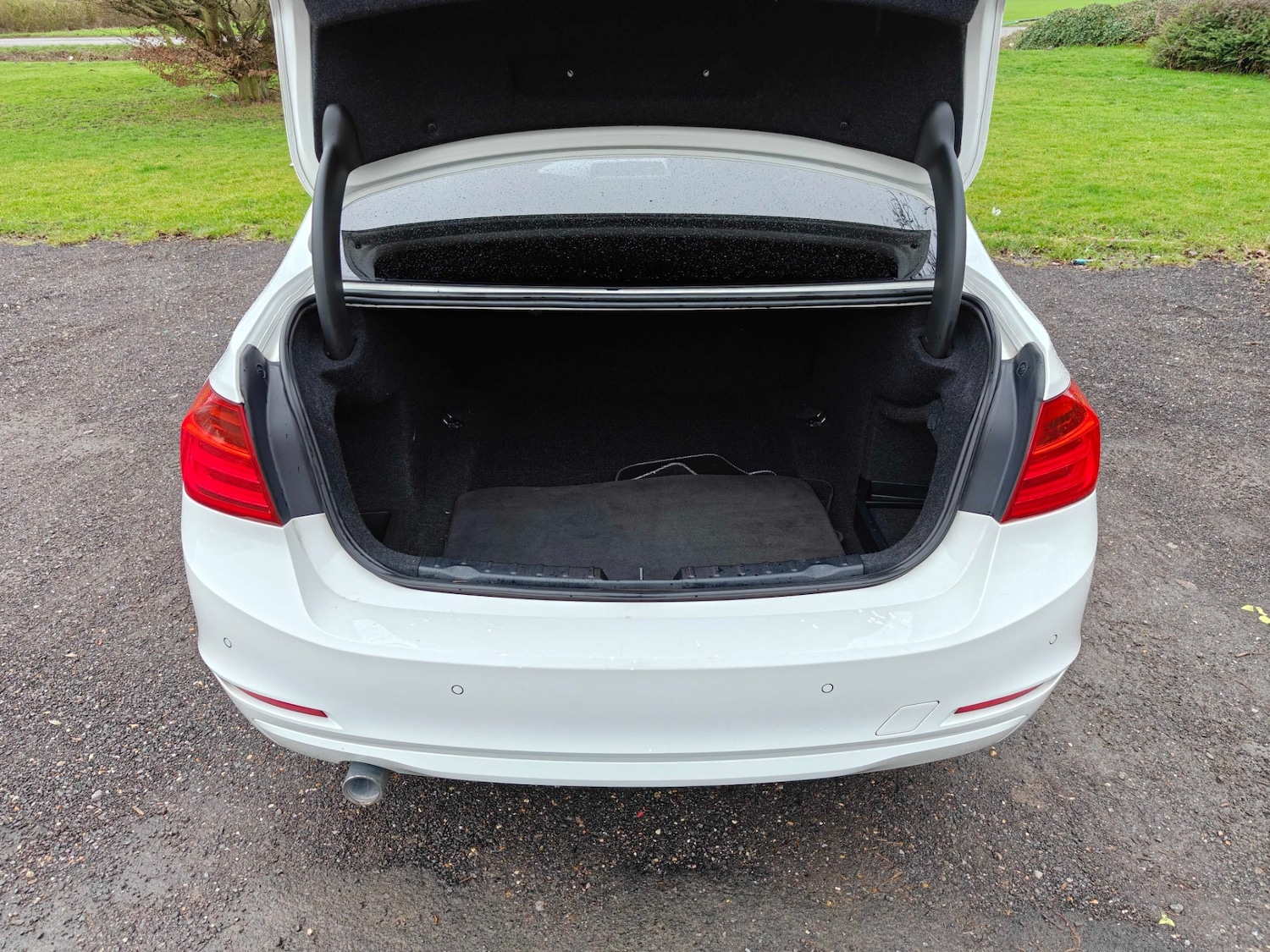 Used BMW 3 Series 2012 for sale - 77504543: Photo 11